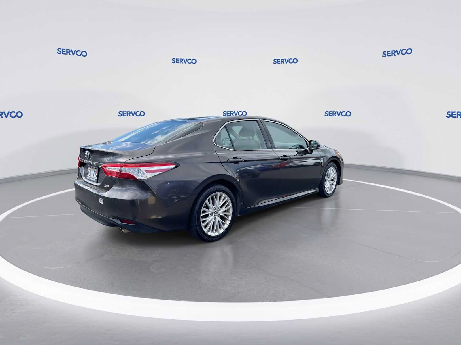 Used 2018 Toyota Camry XLE FWD image 8