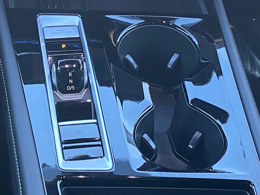 Certified 2025 Volkswagen Atlas Cross Sport SEL image 10