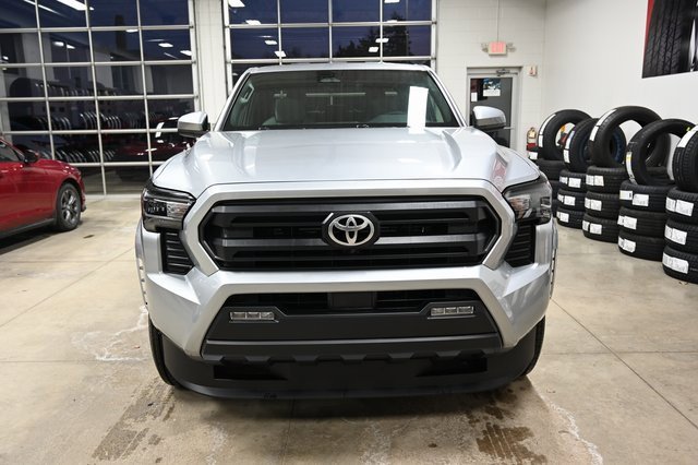 New 2026 Toyota Tacoma SR5 image 3