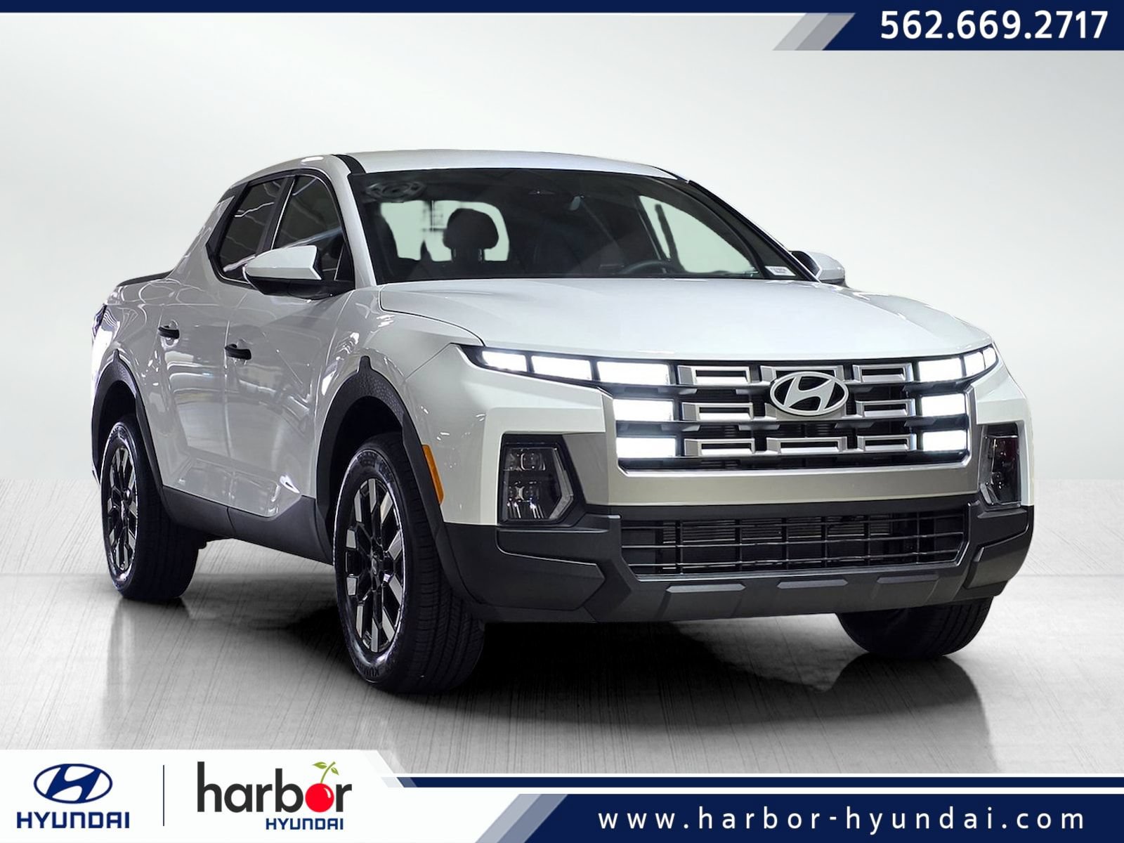 New 2027 Hyundai Santa Cruz SE FWD image 1