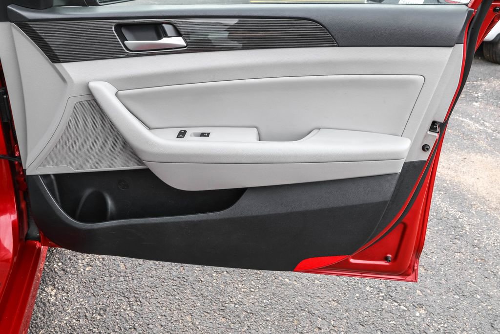 Used 2018 Hyundai Sonata Limited w/ Cargo Package image 42