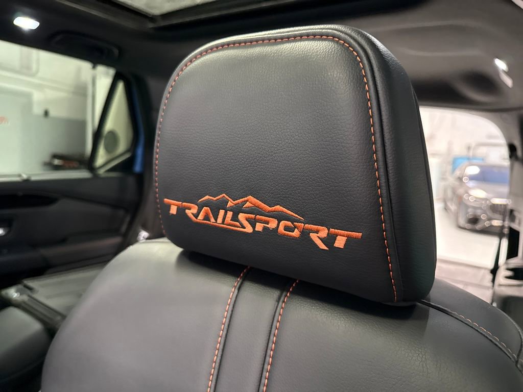 Used 2023 Honda Pilot TrailSport image 29