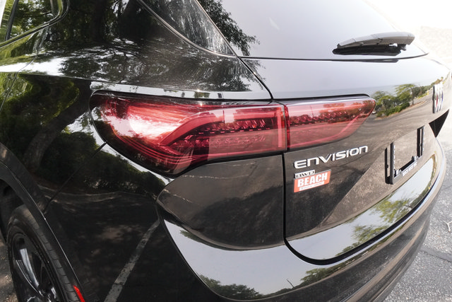 Used 2025 Buick Envision Sport Touring AWD/4WD image 31