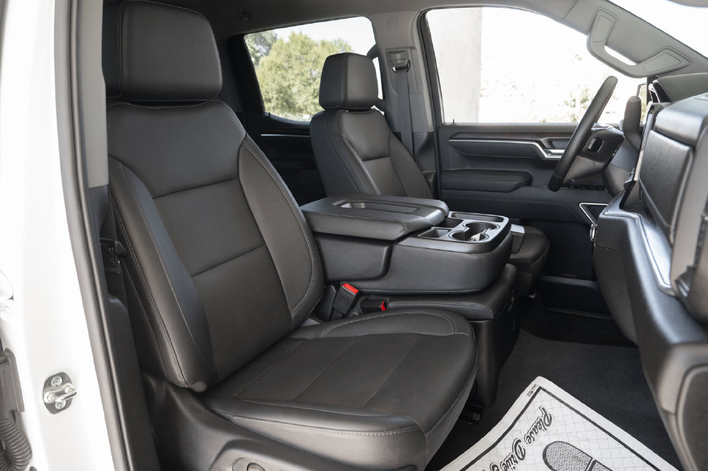 Used 2026 GMC Sierra 1500 SLT RWD image 46