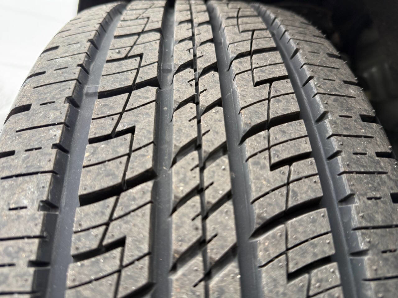 Used 2024 Ford Edge SEL image 19