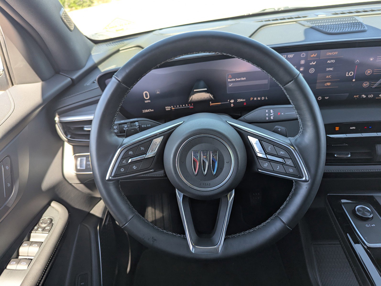 Certified 2025 Buick Enclave Preferred image 22