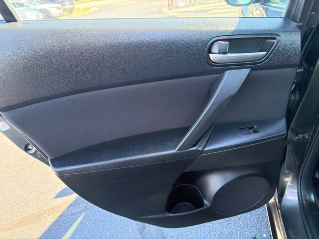 Used 2011 MAZDA MAZDA3 i Touring FWD image 27