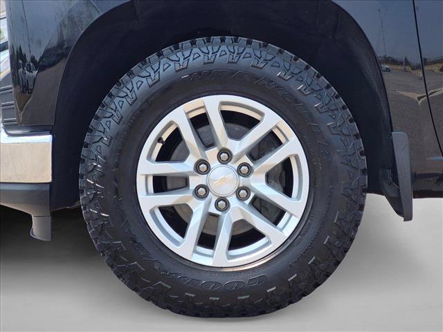 Used 2021 Chevrolet Silverado 1500 LT AWD/4WD image 24