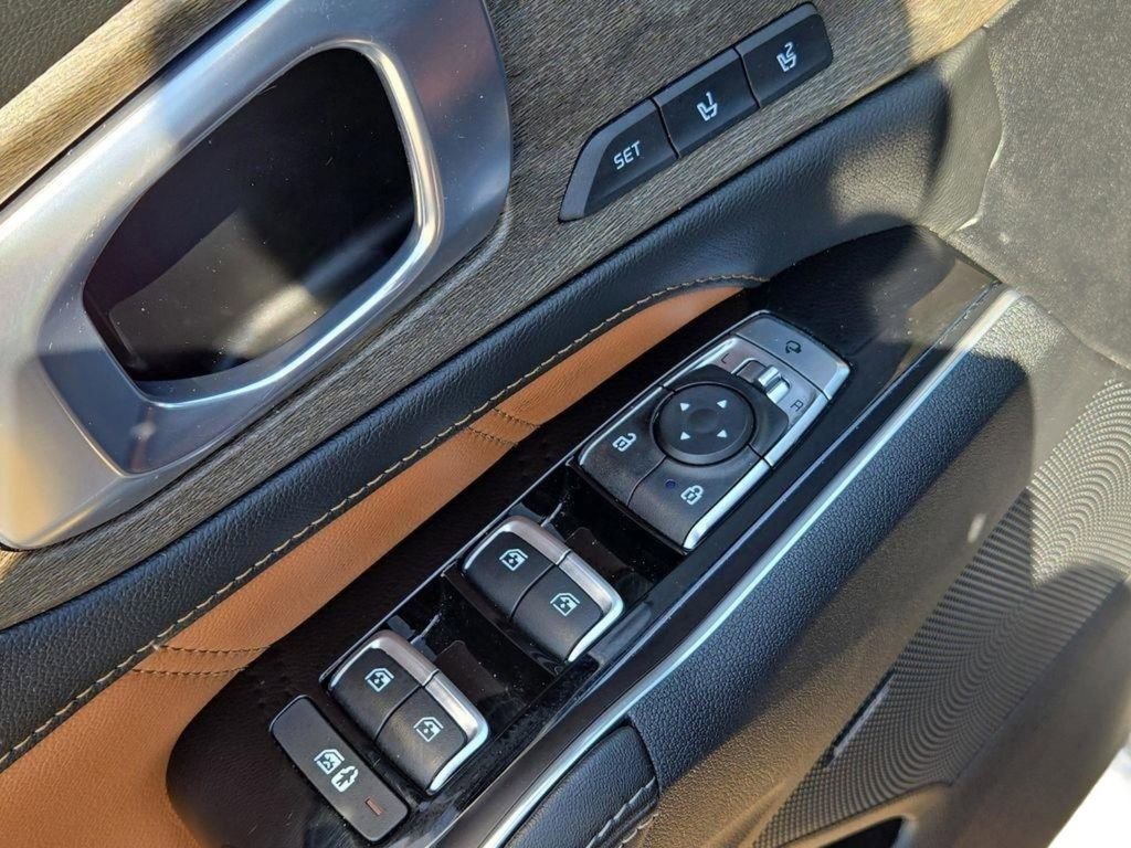 Certified 2023 Kia Sorento SX Prestige image 16