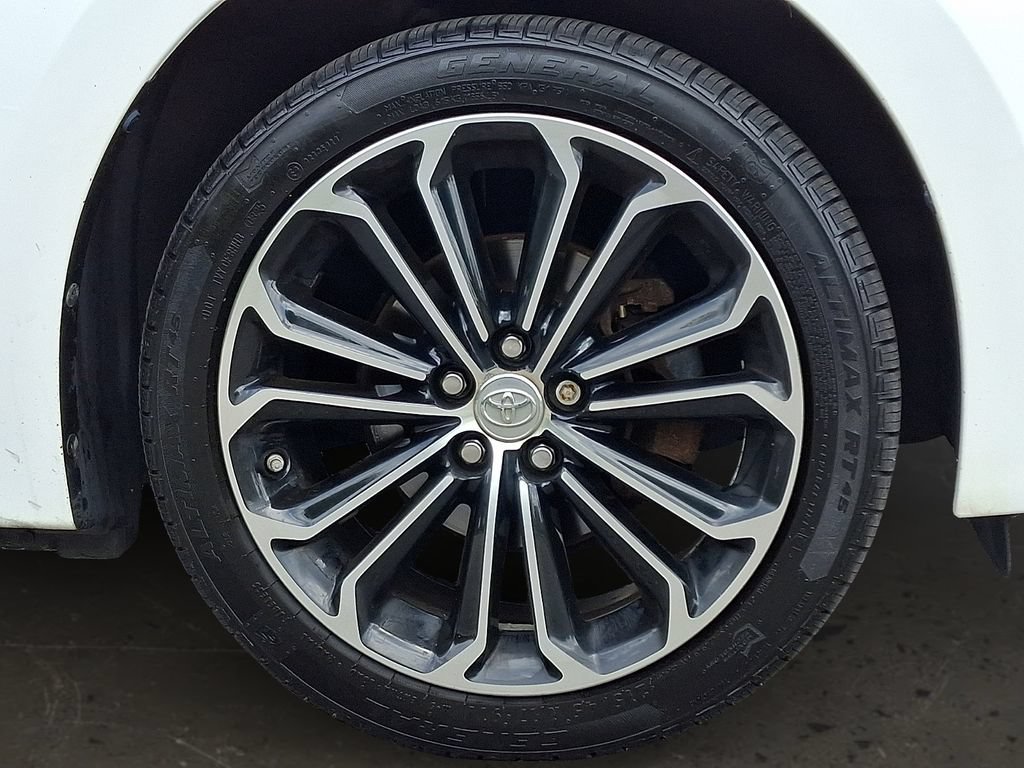 Used 2015 Toyota Corolla S FWD image 9