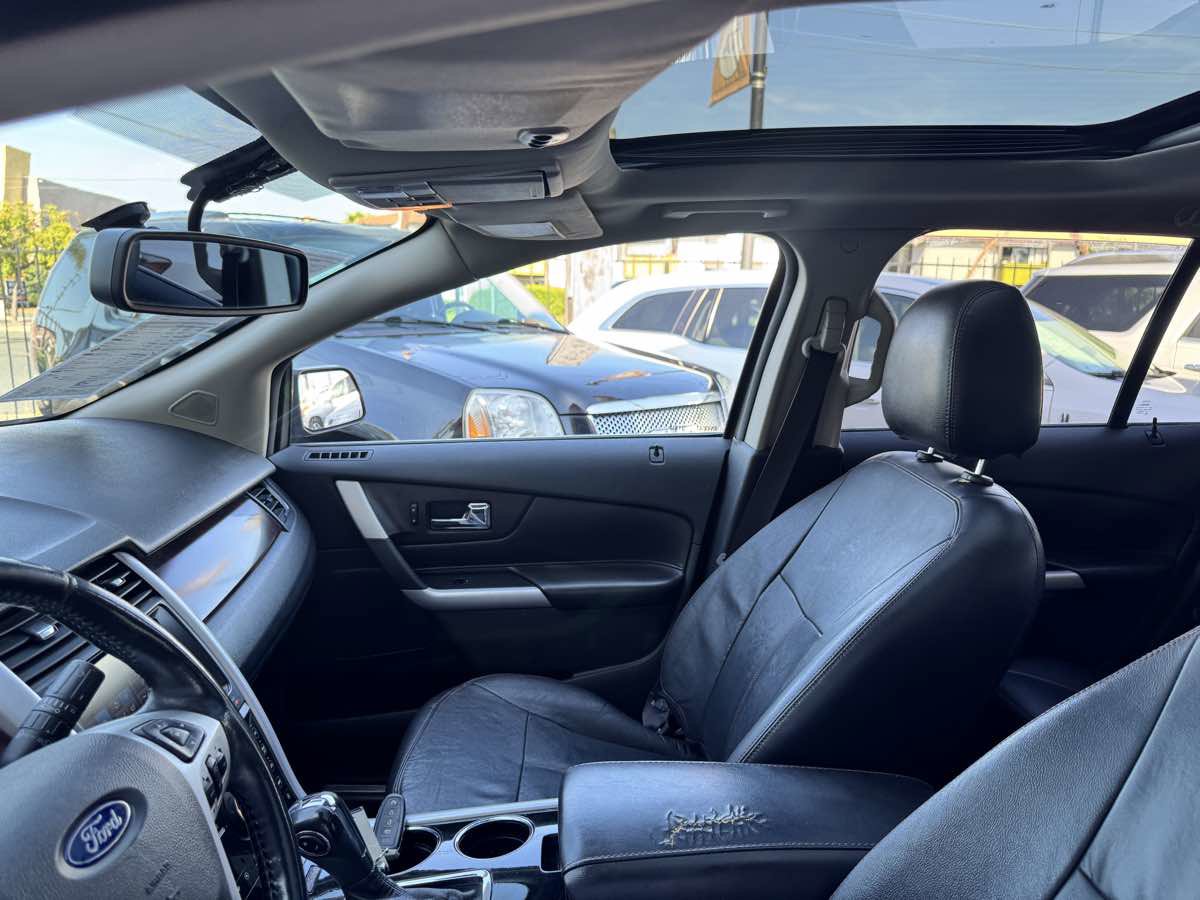 Used 2013 Ford Edge Limited AWD/4WD image 35