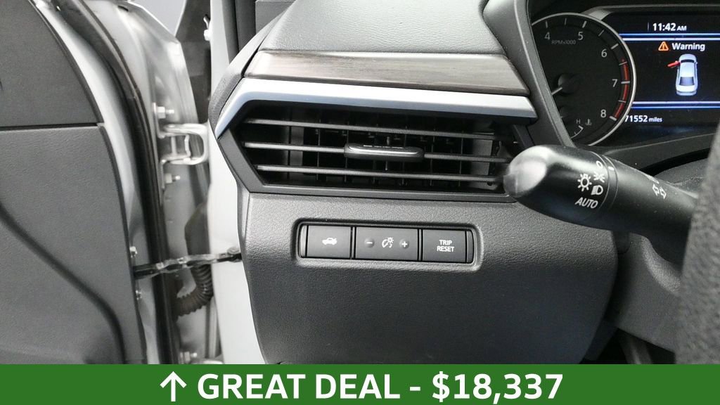 Used 2023 Nissan Altima 2.5 SV FWD image 29