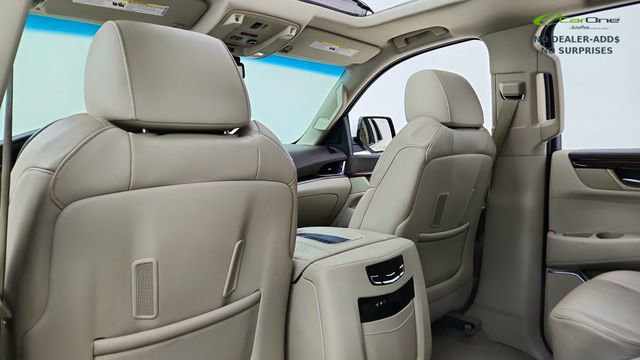 Used 2015 Cadillac Escalade Luxury RWD image 34