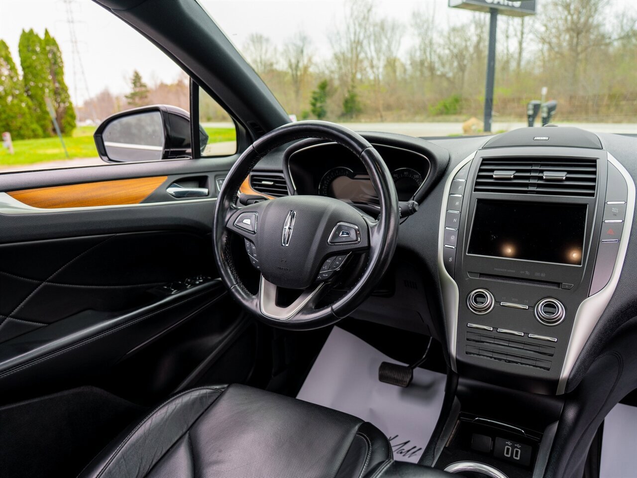 Used 2019 Lincoln MKC Reserve w/ MKC Climate Package image 24