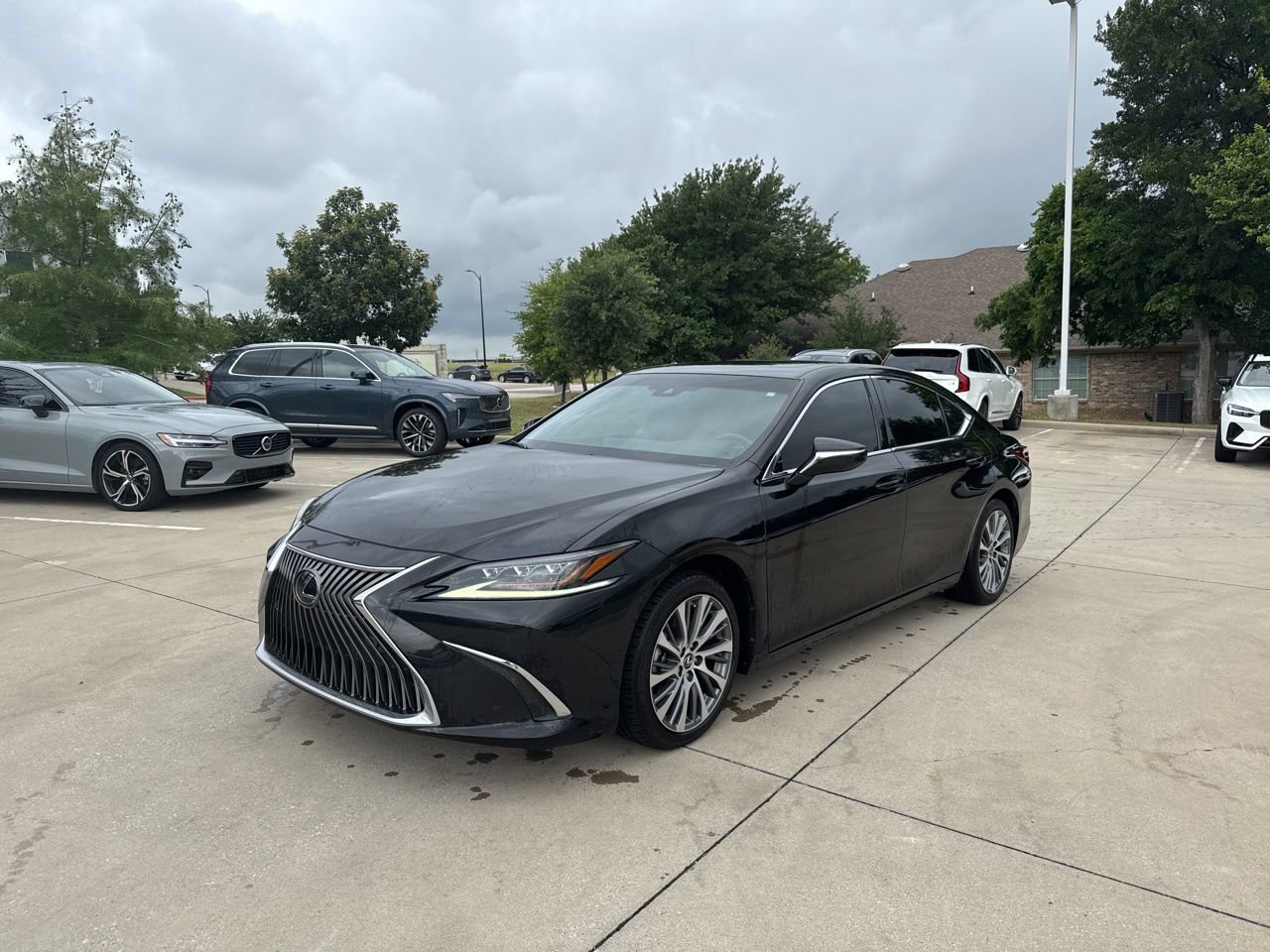 Used 2019 Lexus ES 350 w/ Accessory Package 2