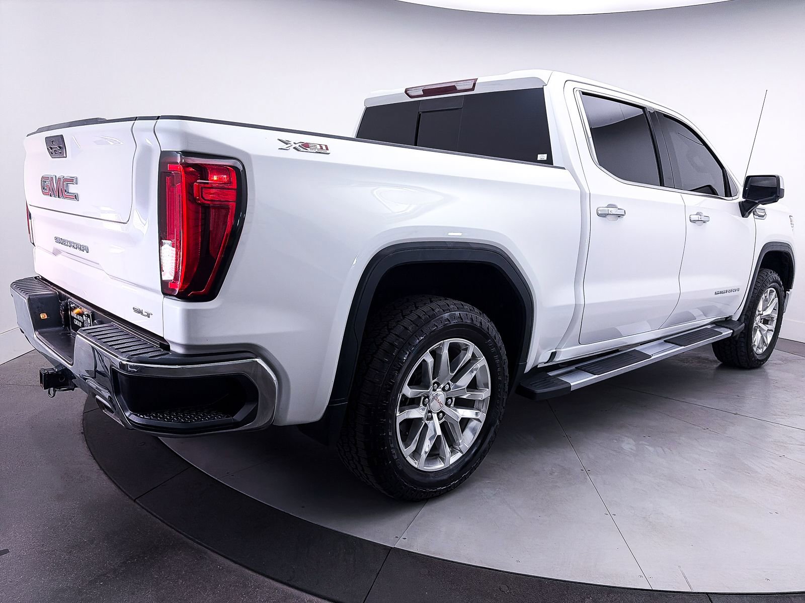 Used 2019 GMC Sierra 1500 SLT AWD/4WD image 17
