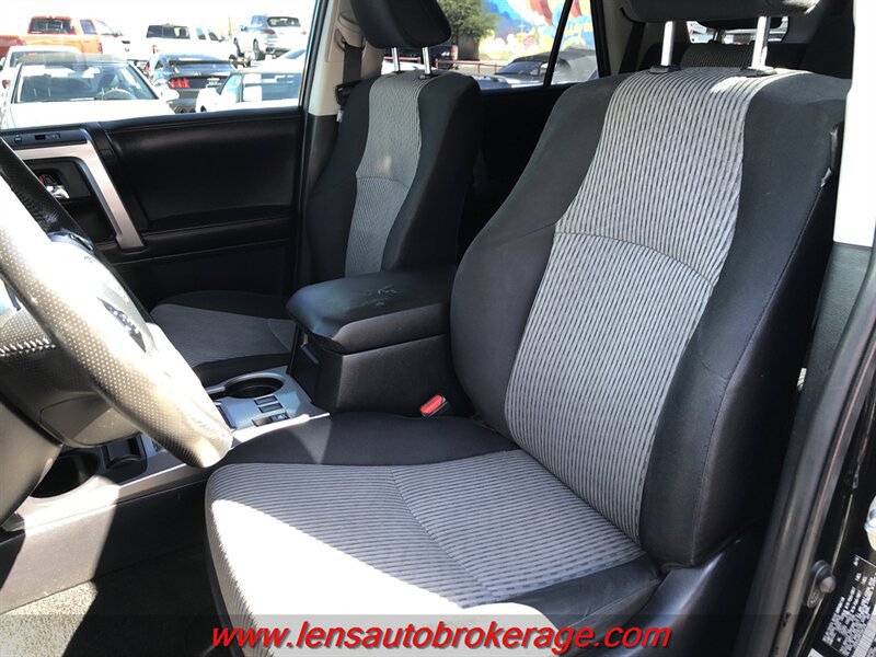Used 2015 Toyota 4Runner SR5 AWD/4WD image 14