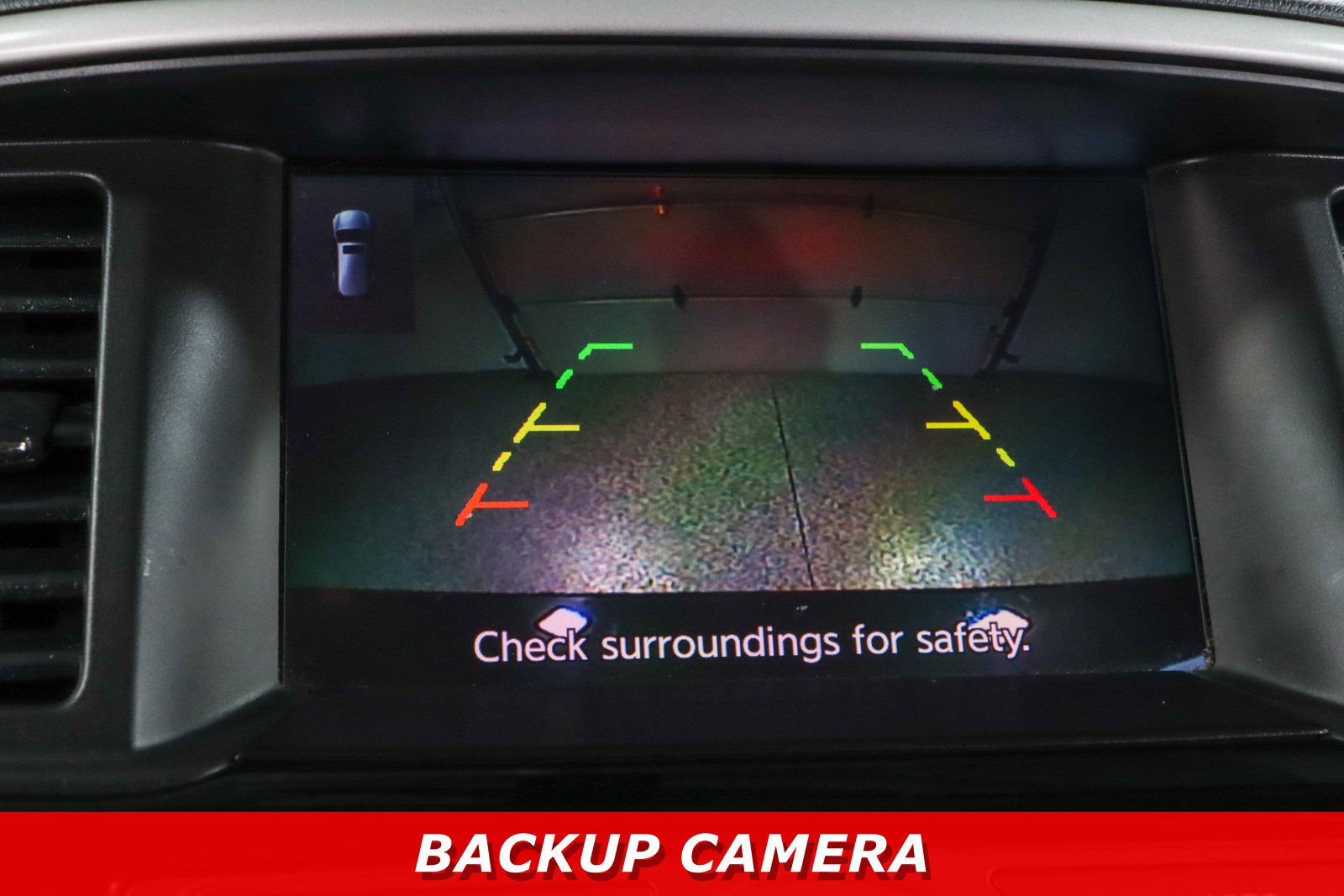 Used 2019 Nissan Pathfinder S image 17