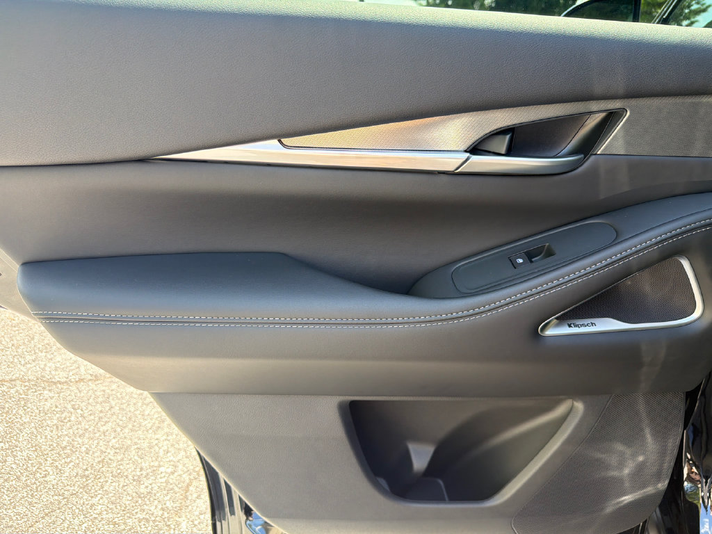 New 2027 INFINITI QX60 Luxe w/ Cargo Package FWD image 22