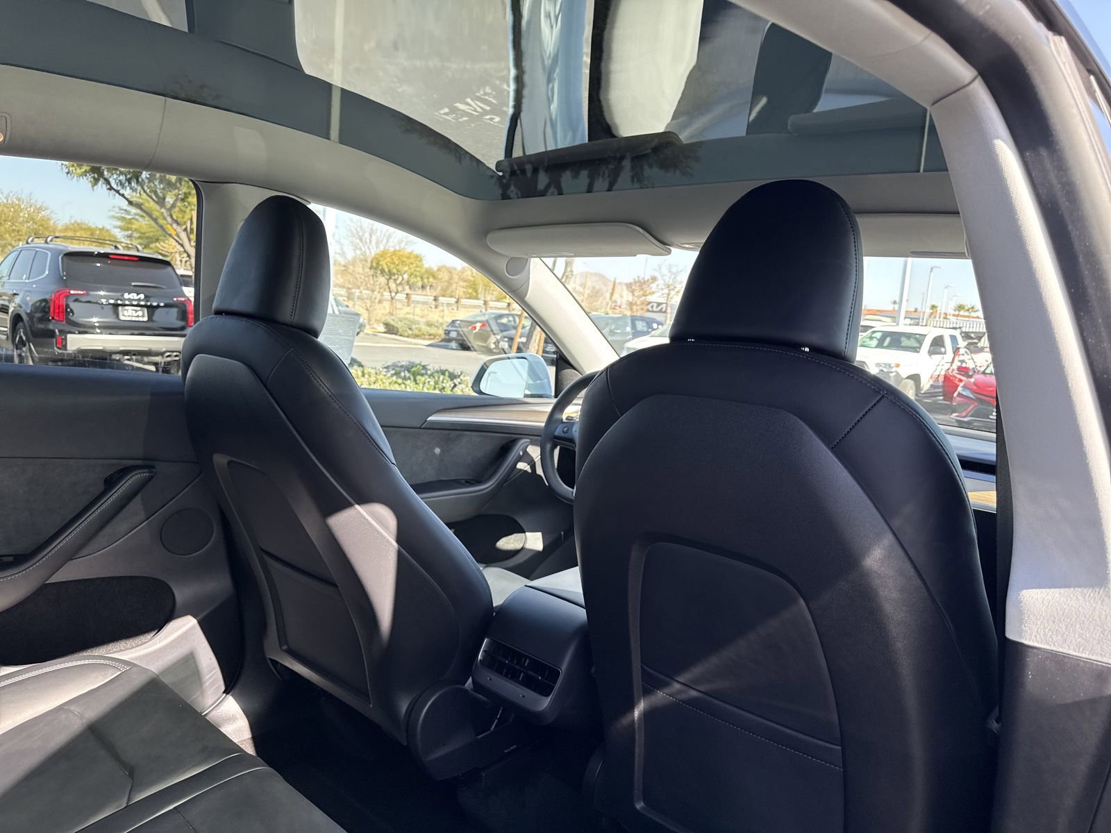 Used 2023 Tesla Model Y Long Range image 20