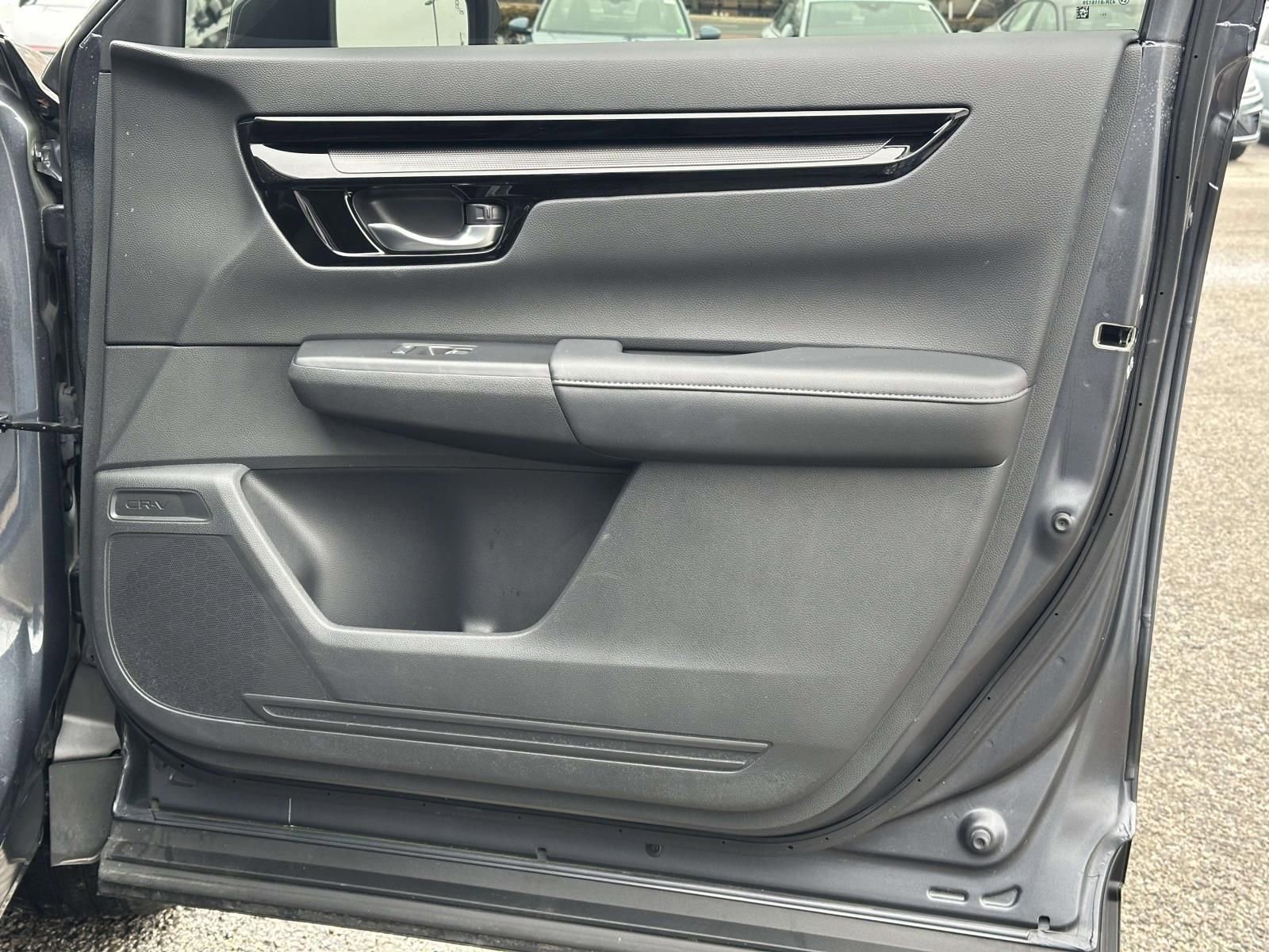 Used 2024 Honda CR-V EX-L image 9