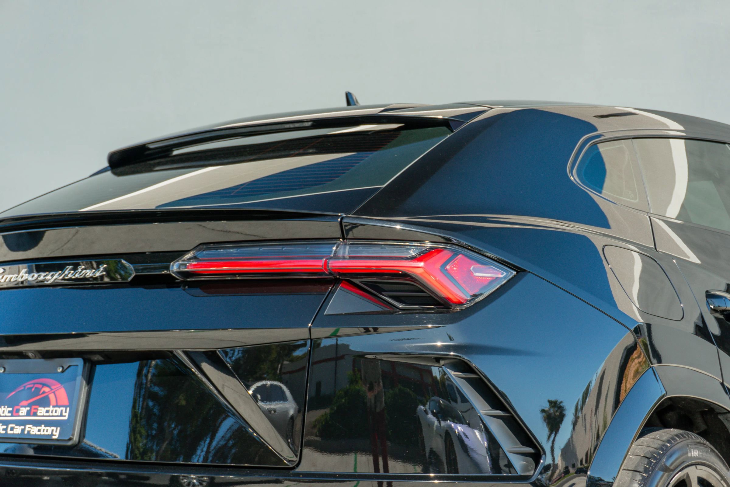 Used 2020 Lamborghini Urus image 39