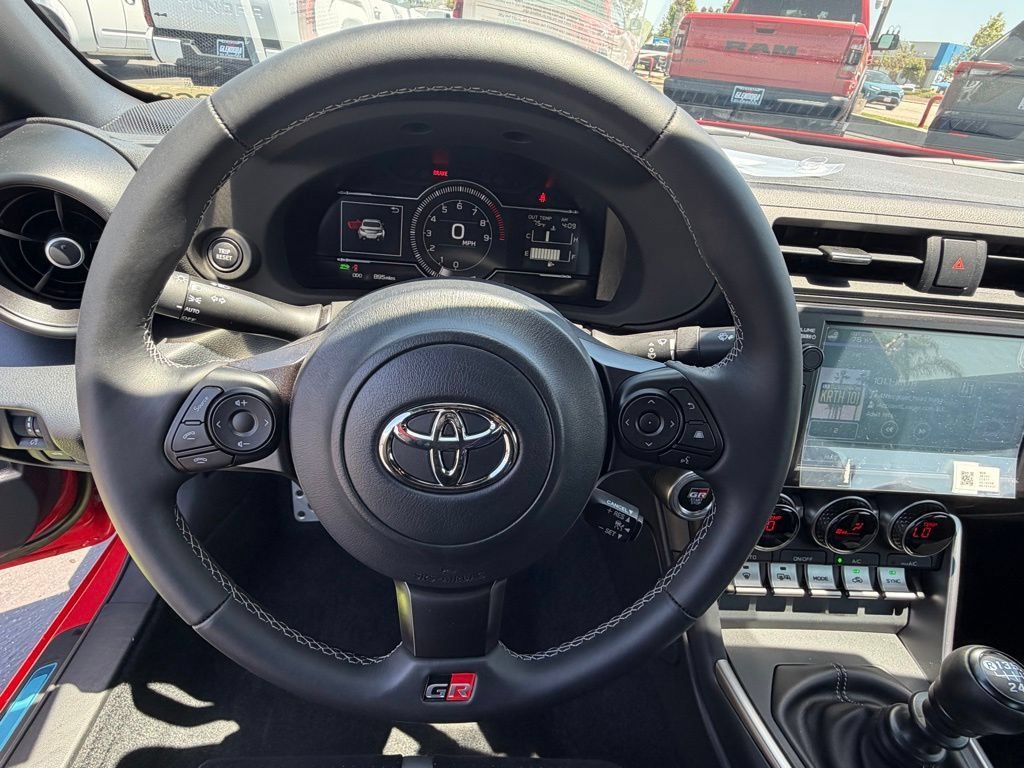 Used 2025 Toyota GR86 Premium w/ ALL Weather Mat Package (TMS) RWD image 24