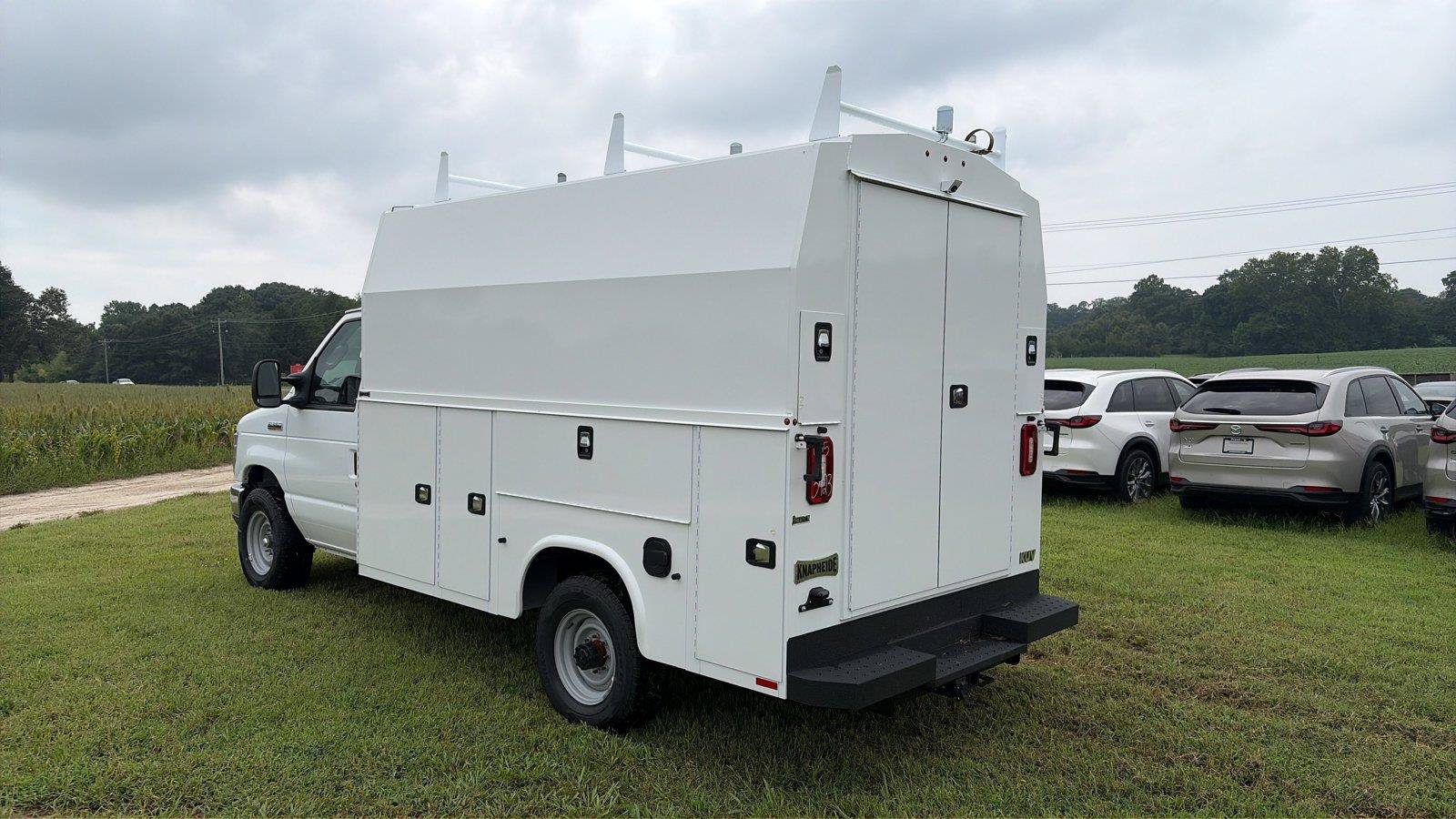 New 2027 Ford E-350 and Econoline 350 Super Duty w/ Power Equipment Group RWD image 3