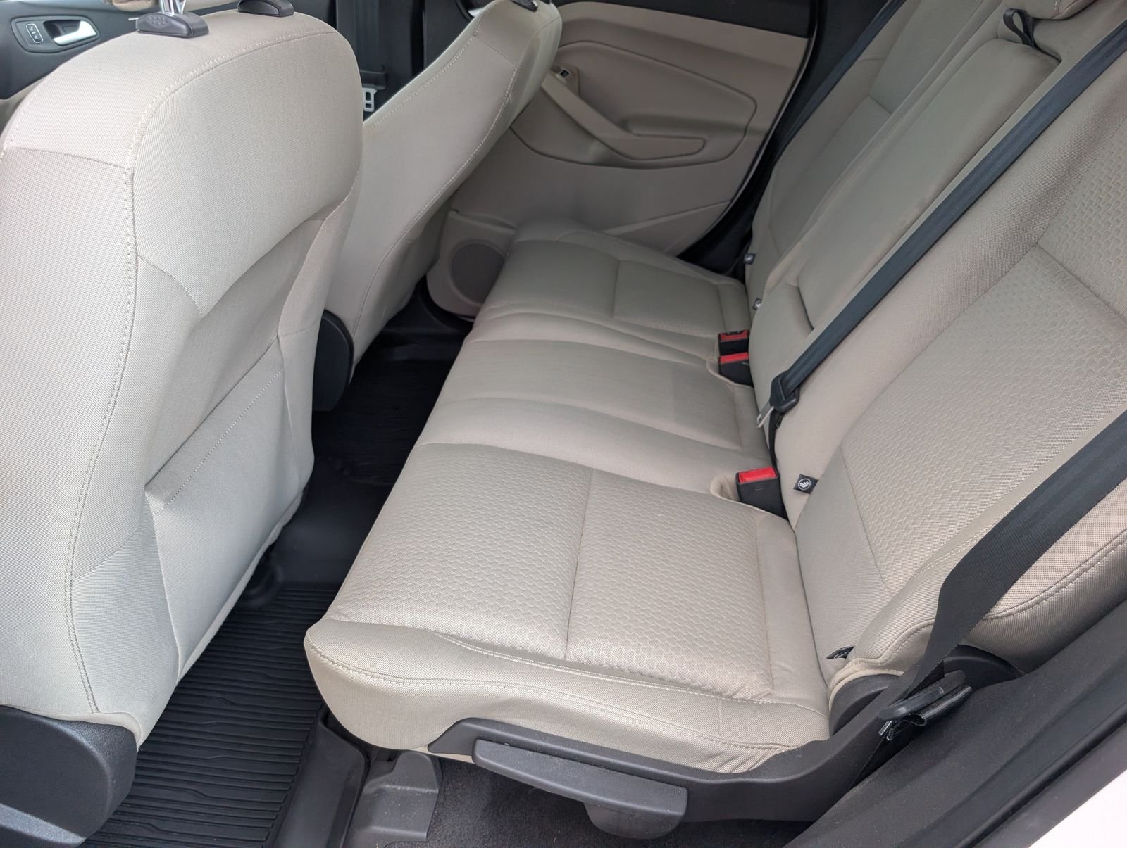 Used 2019 Ford Escape SE FWD image 27