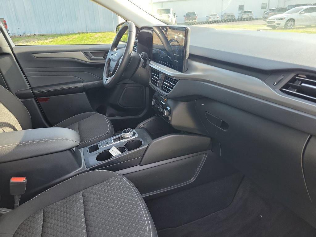 Used 2023 Ford Escape Active w/ Tech Pack #1 FWD image 36