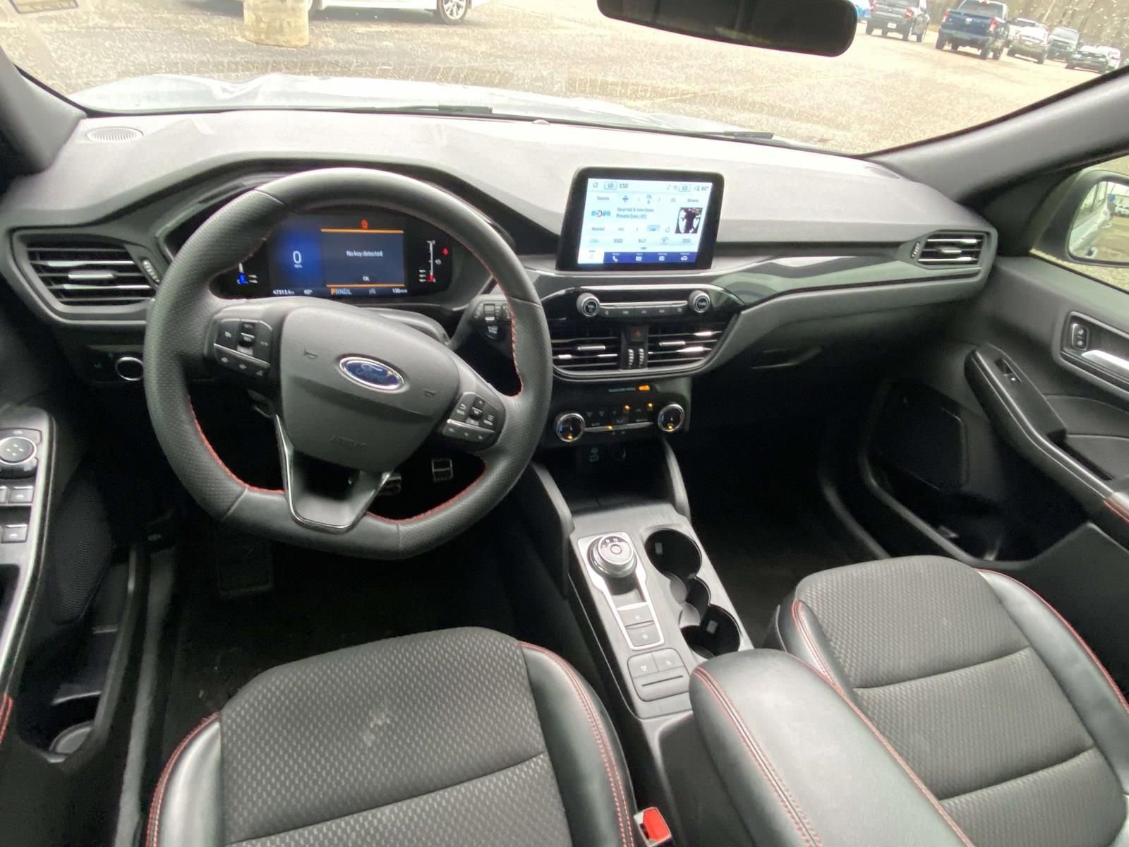 Used 2023 Ford Escape ST-Line image 12