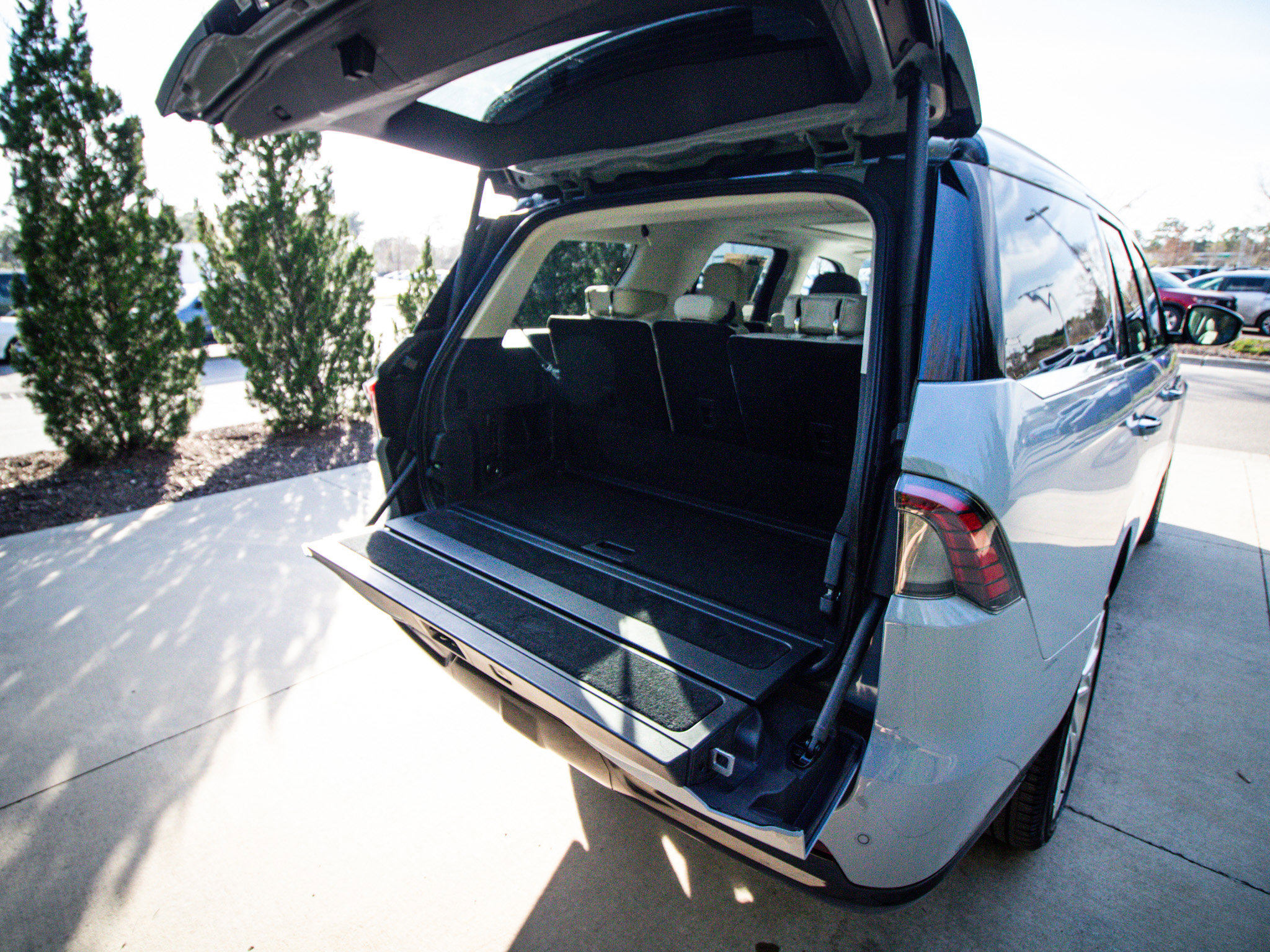 Used 2025 Lincoln Navigator Reserve image 32