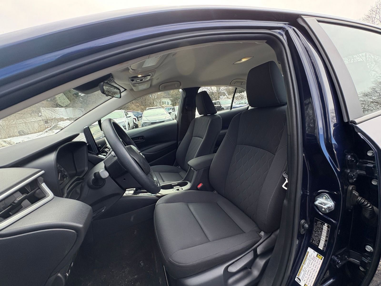 Used 2025 Toyota Corolla LE image 22