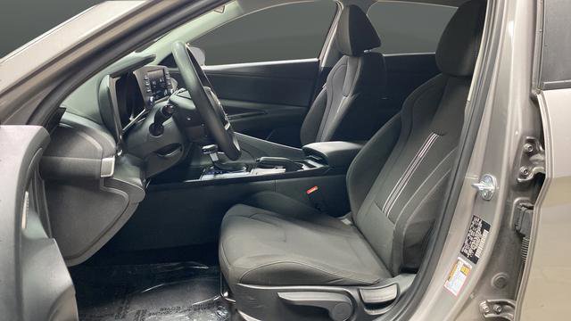 Certified 2023 Hyundai Elantra SEL FWD image 9