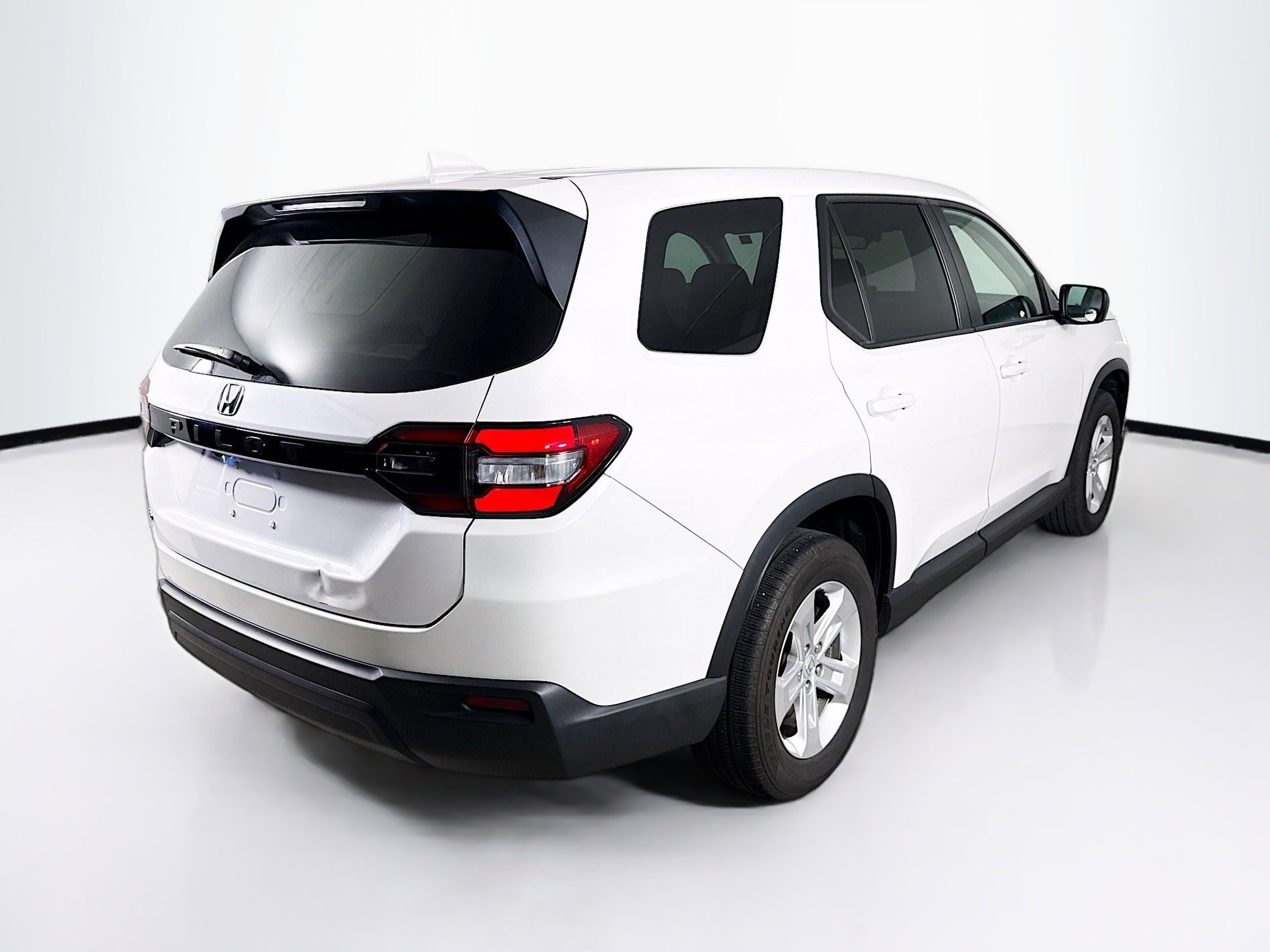 Used 2024 Honda Pilot LX image 30