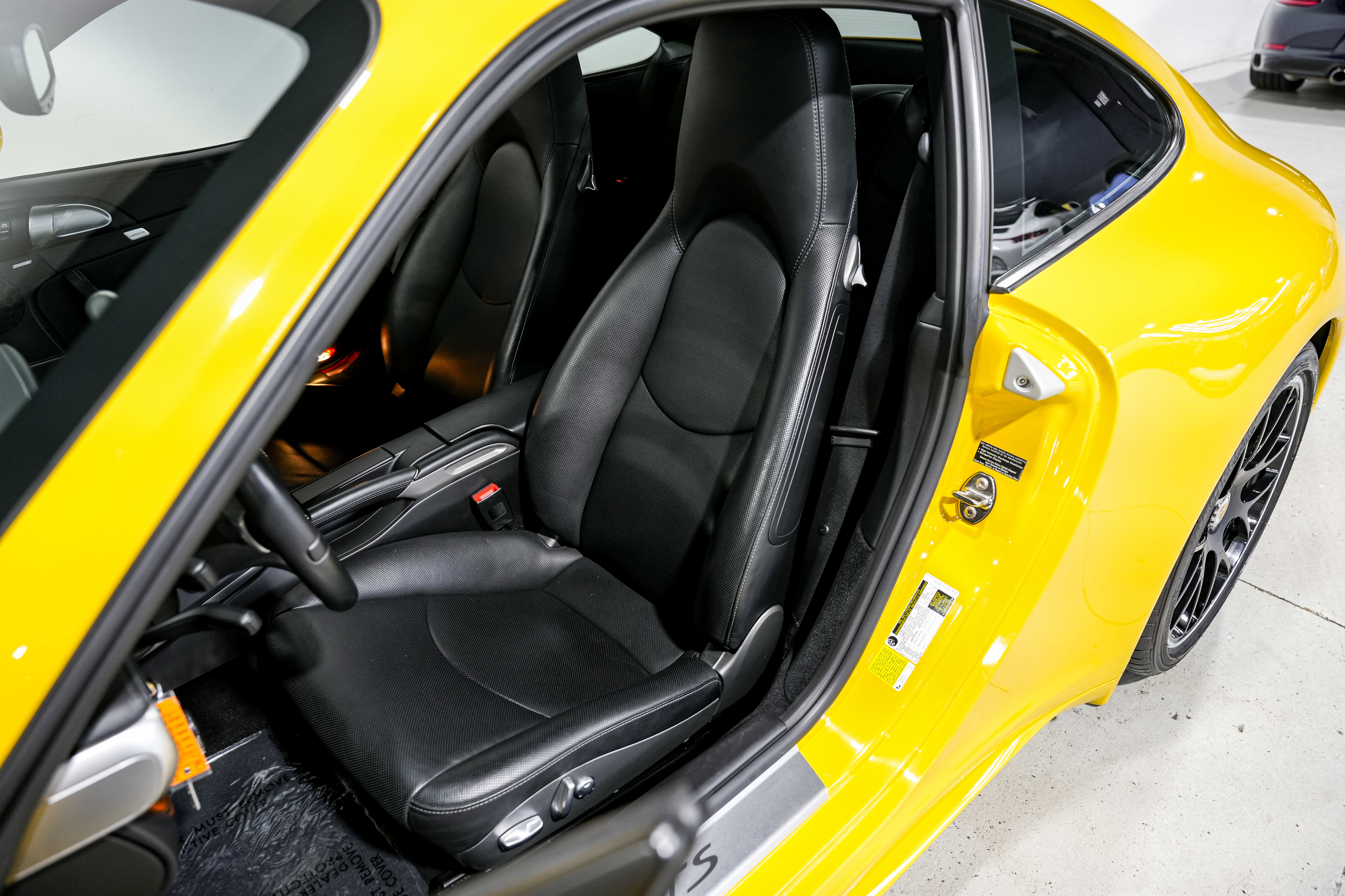 Used 2011 Porsche 911 Carrera GTS image 20