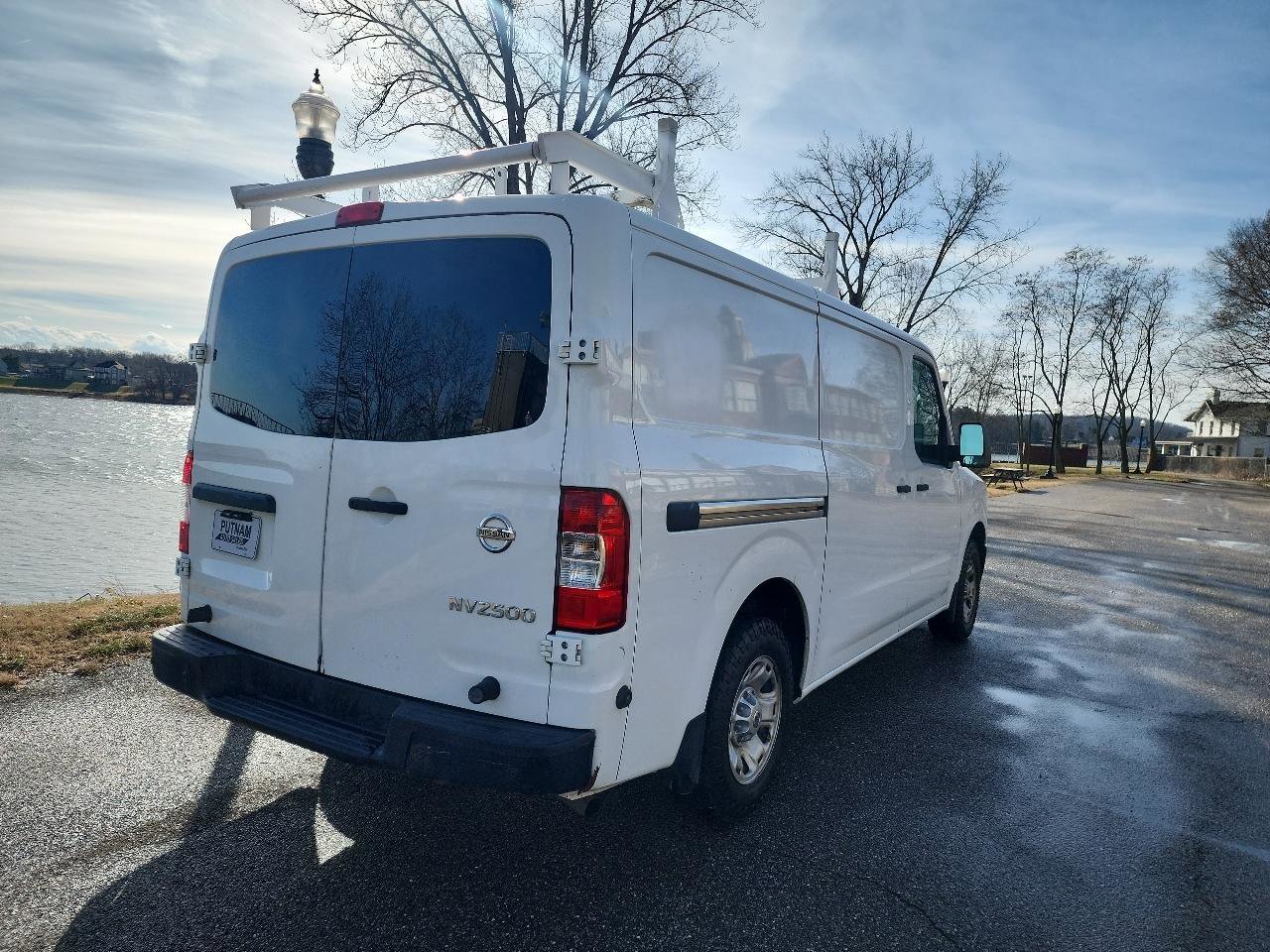 Used 2017 Nissan NV 2500 SV w/ Back Door Glass Package image 5