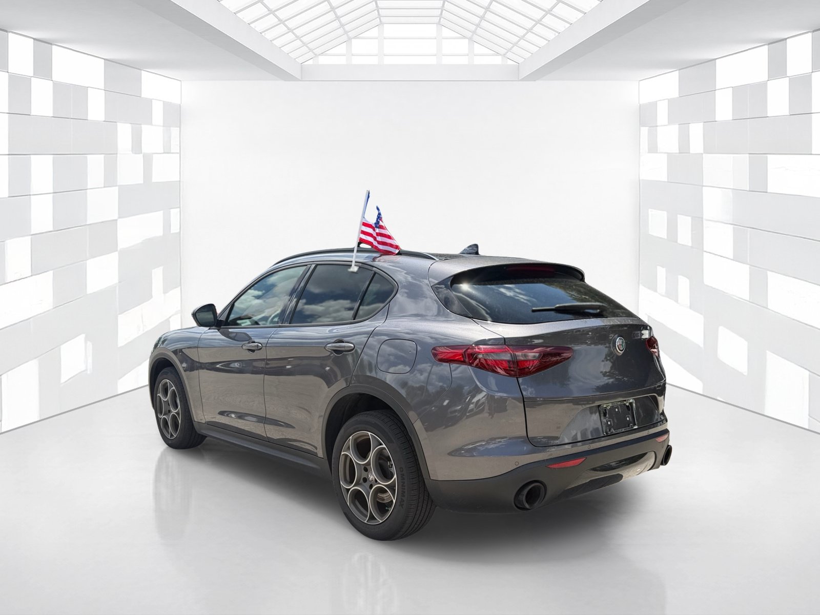 Used 2023 Alfa Romeo Stelvio Sprint RWD image 5