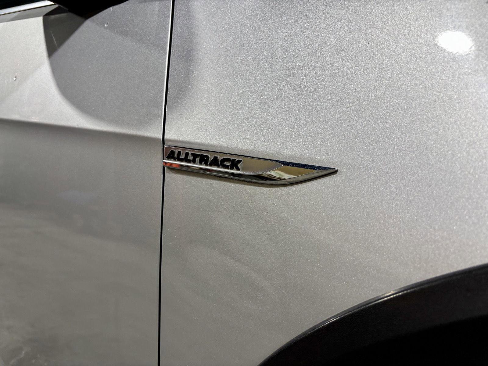 Used 2017 Volkswagen Golf Alltrack SE image 19