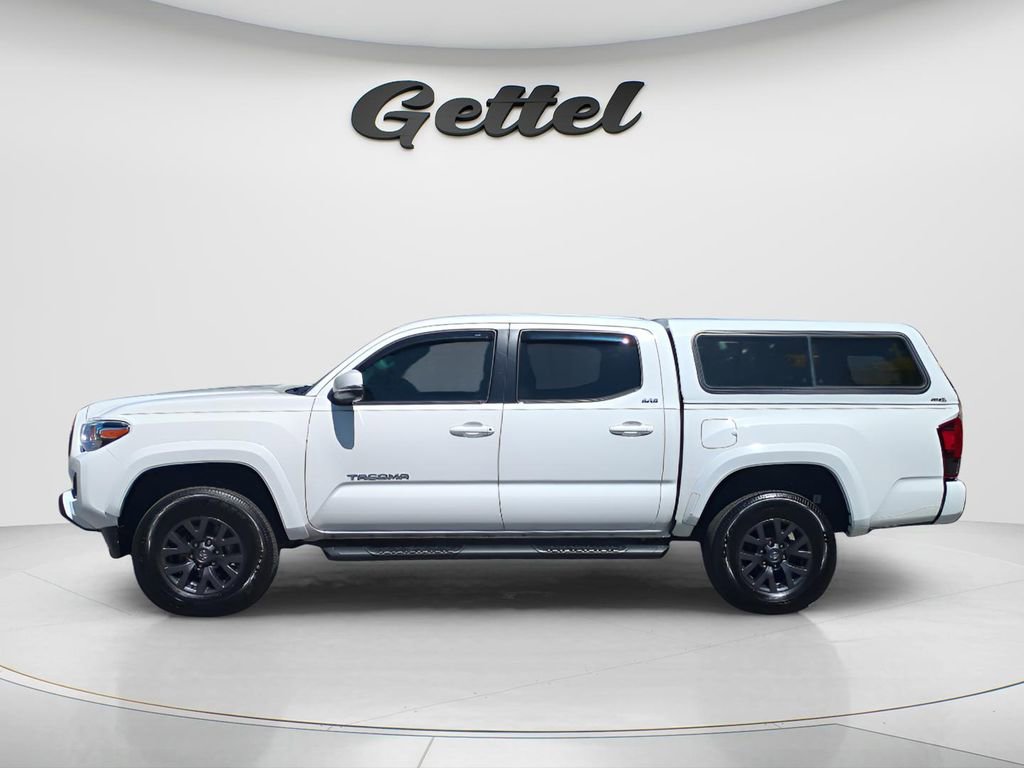 Used 2022 Toyota Tacoma SR5 w/ Technology Package image 7