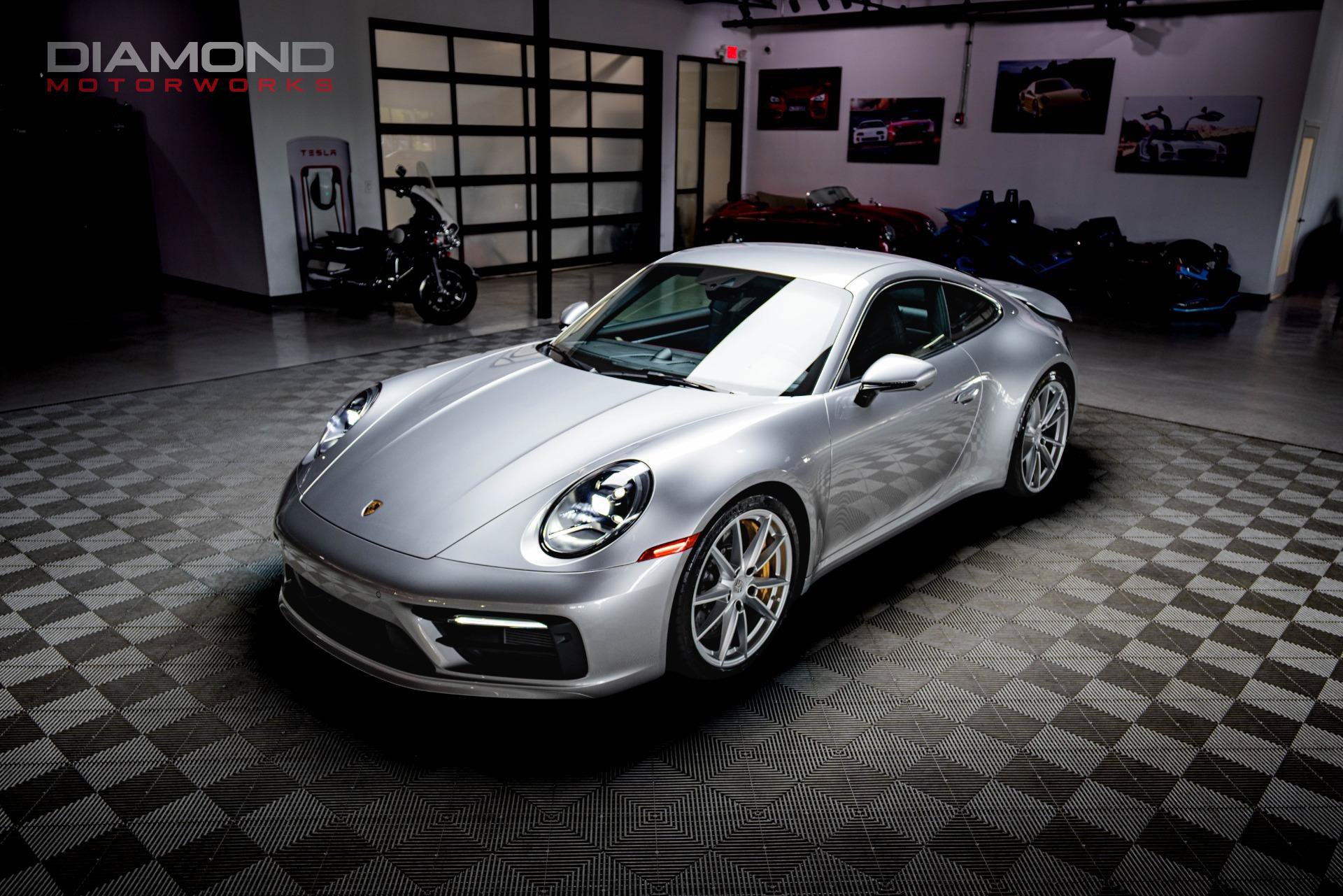 Used 2024 Porsche 911 Carrera S RWD image 3