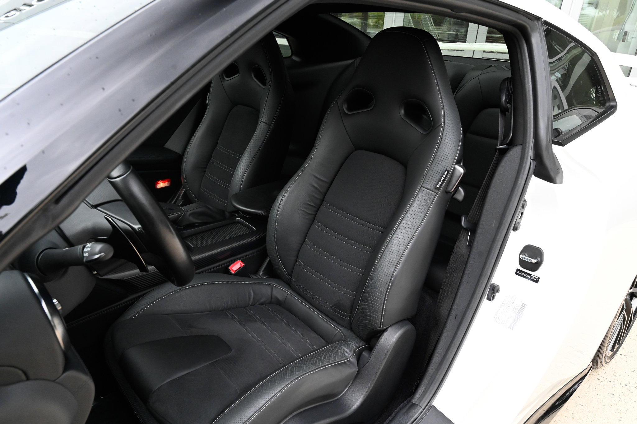 Used 2021 Nissan GT-R Premium AWD/4WD image 18