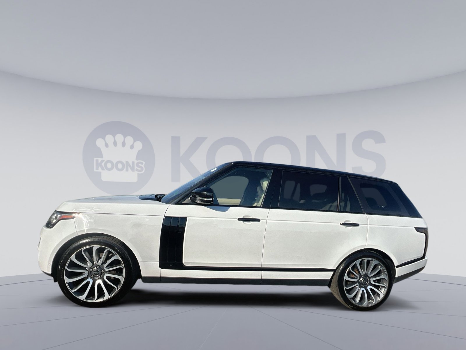 Used 2016 Land Rover Range Rover Long Wheelbase Supercharged AWD/4WD image 13