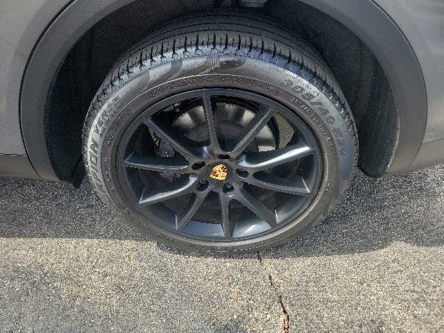 Used 2020 Porsche Cayenne AWD/4WD image 13