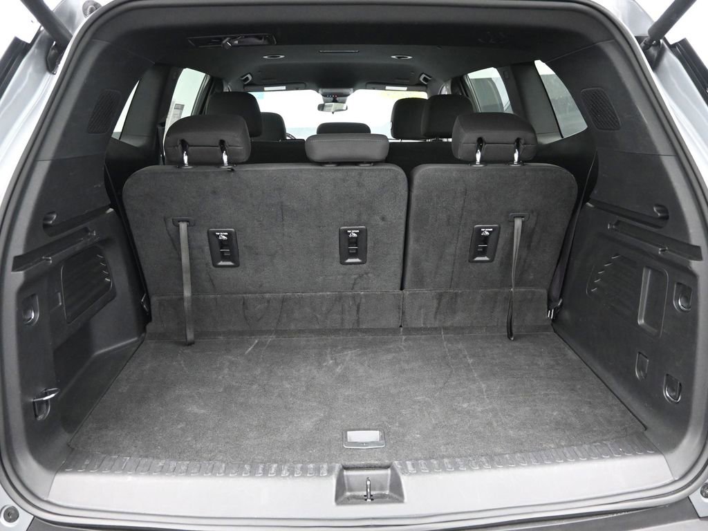 Certified 2025 GMC Acadia Elevation image 11