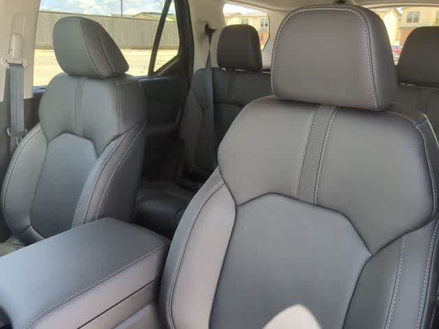 Used 2025 Honda Pilot EX-L image 18