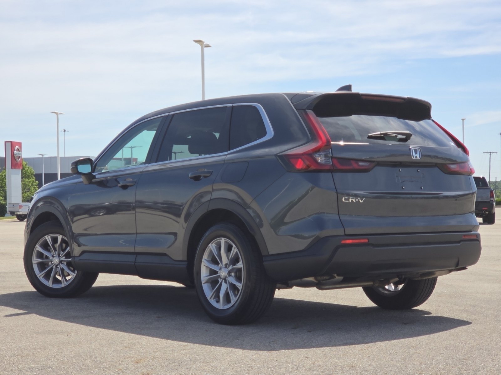 Used 2025 Honda CR-V EX image 17