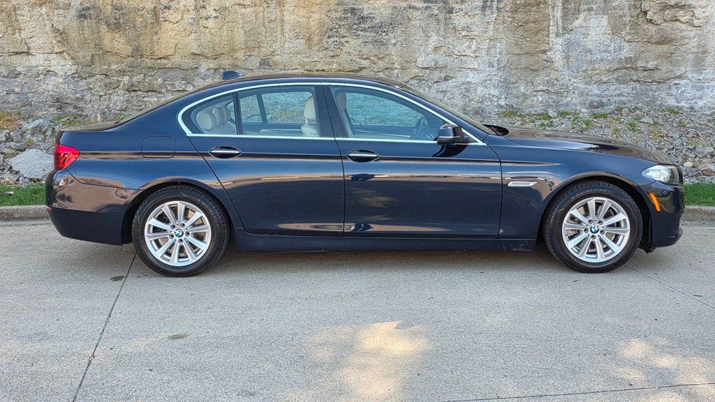 Used 2015 BMW 528i Sedan image 9