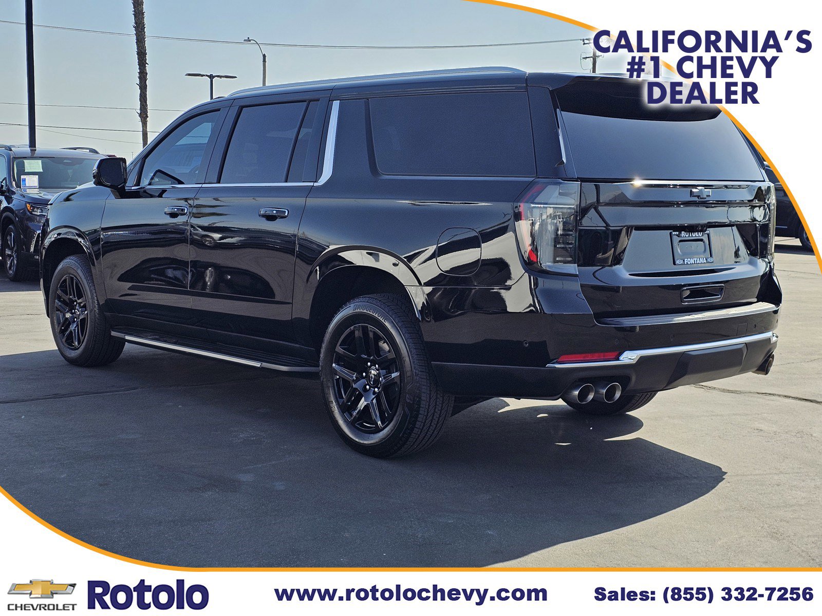 Used 2025 Chevrolet Suburban Premier RWD image 4