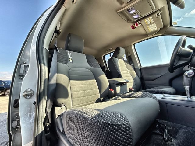Used 2018 Nissan Frontier PRO-4X AWD/4WD image 24